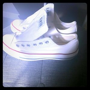 EUC Coverse All Star men 6 women 8 white, no laces